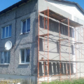 Строительная бригада предприятия приступила к тепловой реабилитации третьего жилого восьмиквартирного дома