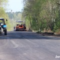 Фотофакт: Работники ДРСУ-160 проводят текущий ремонт автодороги Лишки - Макаровцы.