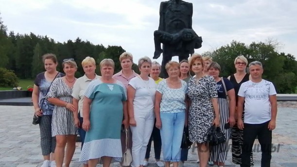 Патриота может воспитать только патриот. Члены профсоюзной организации Макаровской средней школы посетили «Хатынь».