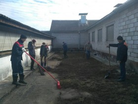 Работники РСУП "Олекшицы"  приняли активное участие в наведении порядка на закрепленных территориях.