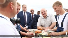 Президент посетил РСУП «Олекшицы»
