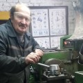 Евгений Ильгявичюс работает на предприятии токарем