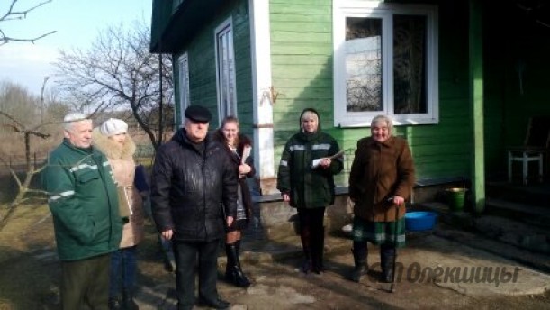 Комиссия Олекшицкого сельского Совета провела обследование условий проживания  граждан в деревне Жукевичи