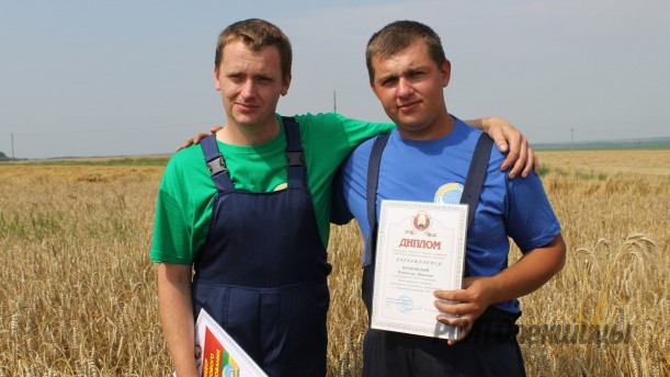 Первые в Гродненской области намолотили 1000 тонн зерна!