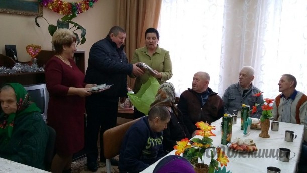 Представители первичной организации предприятия "Белорусский союз женщин" посетили одиноких проживающих