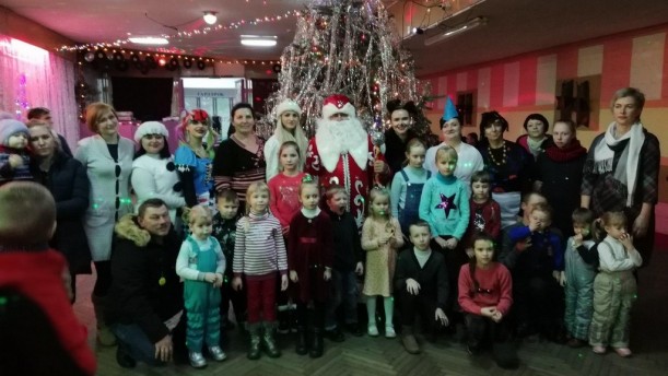 Администрация, профсоюзный комитет РСУП "Олекшицы" поздравили детей с наступающим Новым 2020 Годом