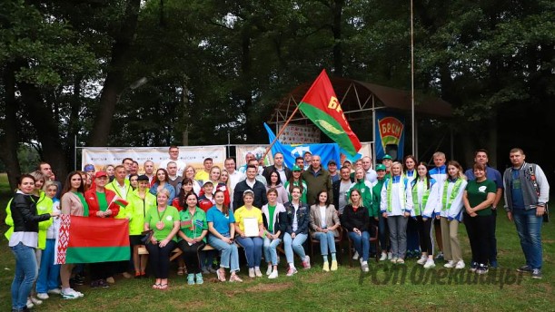Встреча «без галстуков», новые инициативы и спортивные выходные.  Команда РСУП "Олекшицы" на областном молодежном турслете в  Дятловском районе.
