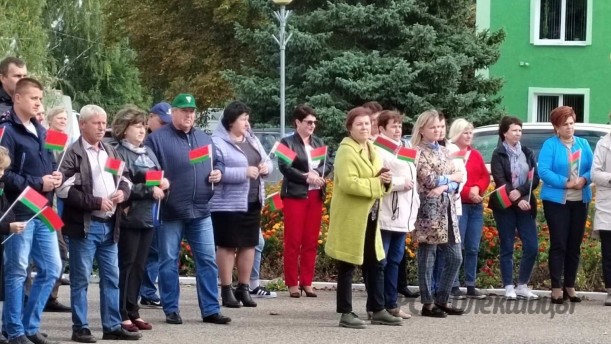 В аг. Олекшицы прошёл концерт, посвященный Дню народного единства.