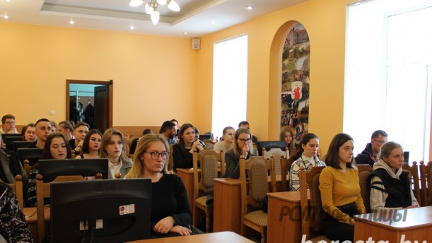В Большой Берестовице состоялось заседание клуба «PRO-движение» для молодых специалистов.