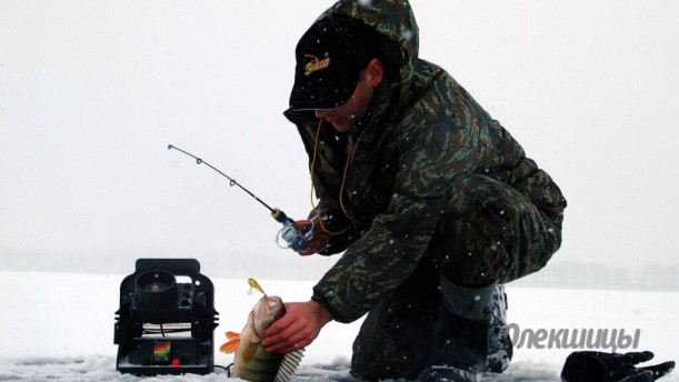 Опасность рыбалки на тонком льду. Правила безопасности на водоемах зимой.