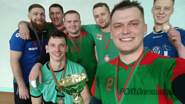 II место по итогам XIІІ районный чемпионат по волейболу у РСУП "Олекшицы"!